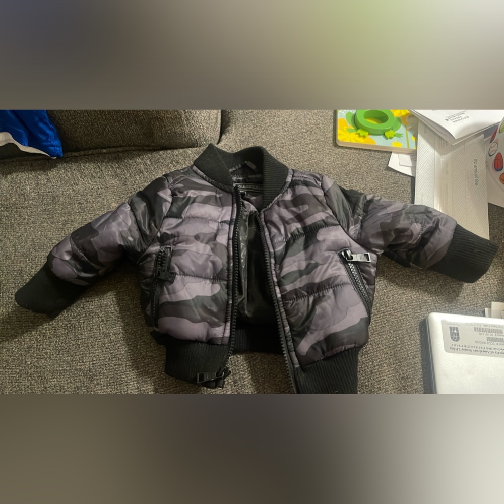 New 6-9 month urban republic jacket